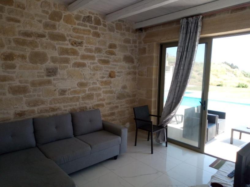 Villa Stylianos And Studios Kissamos Exterior photo